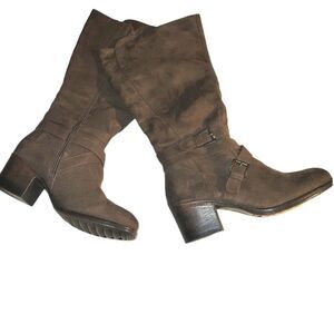 New White Mountain Brown Suede Tall Booties 9W 9 Wide